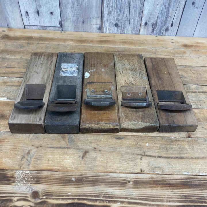 【中古品】 市弘・左国久・西常・宏成・長？ 鉋5個セット  鉋 かんな カンナ 和工具 大工道具 鑿 のみ 鋸 のこ 【東大和店】