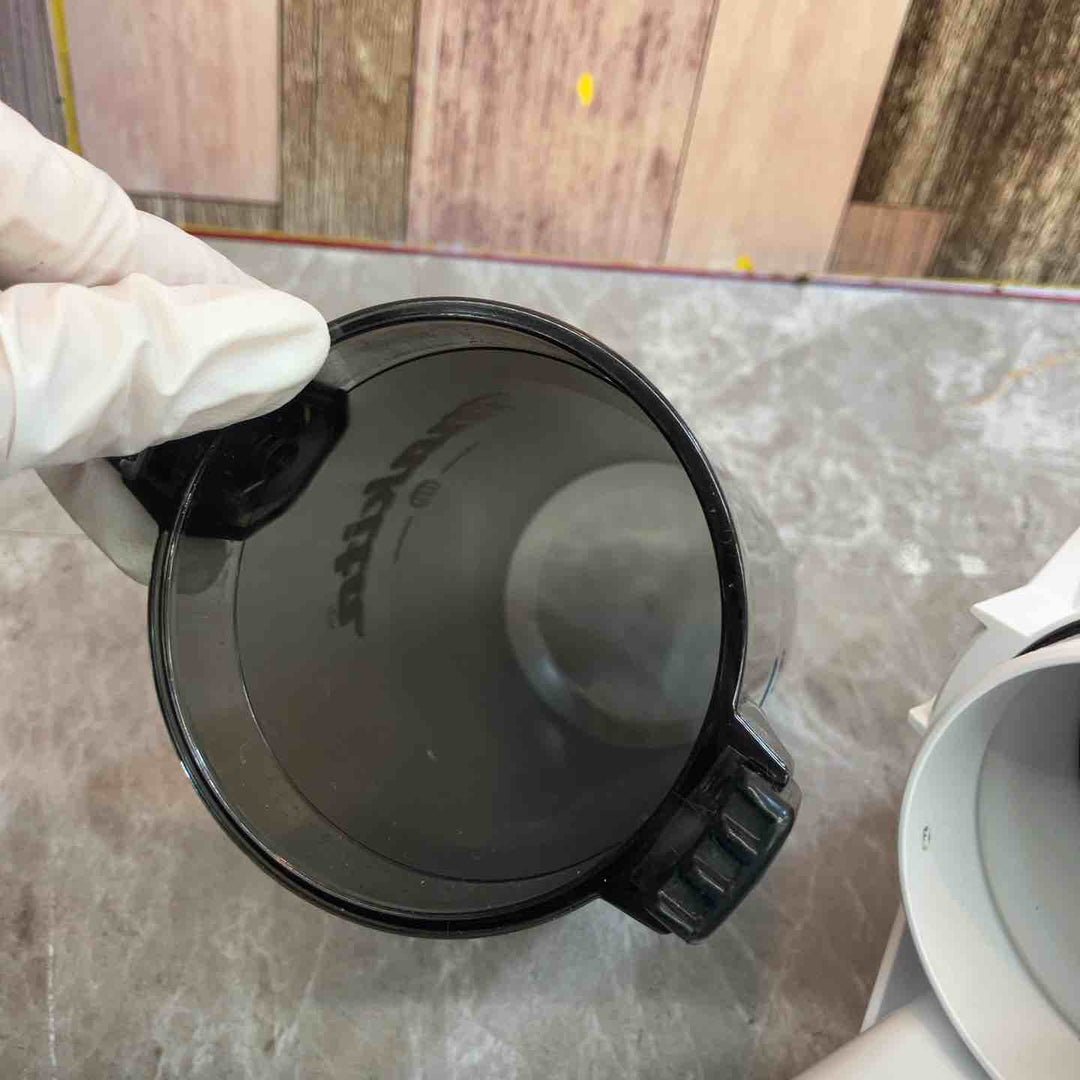 ★マキタ(makita) コードレスクリーナー CL286FDZW【八潮店】