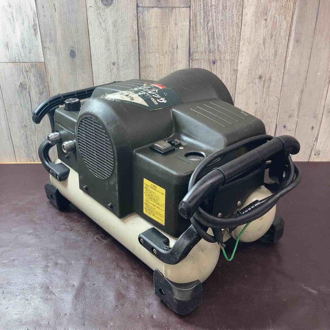 【中古品】 マキタ(makita) 常圧専用エアコンプレッサー AC2211 50Hz 【東大和店】