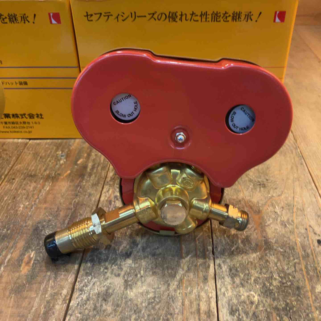 【中古美品】小池酸素 KOIKE 溶断器用圧力調整器 セーフティゴールドV 酸素 アセチレン用SGV-1 SGV-2【所沢店】