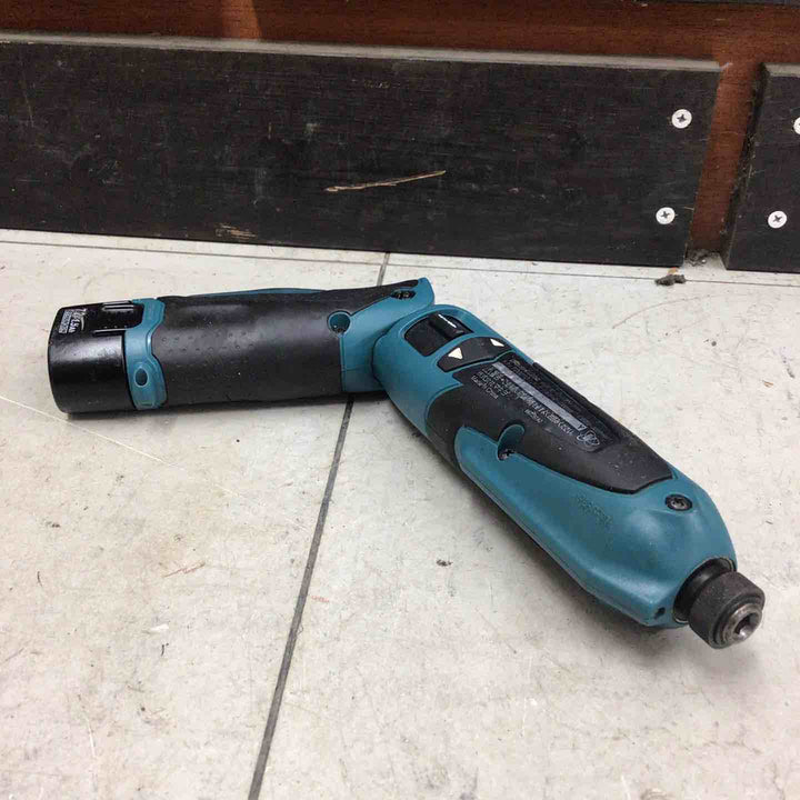【中古品】 マキタ/makita コードレスペンインパクトドライバ TD021DSHSP 【鴻巣店】