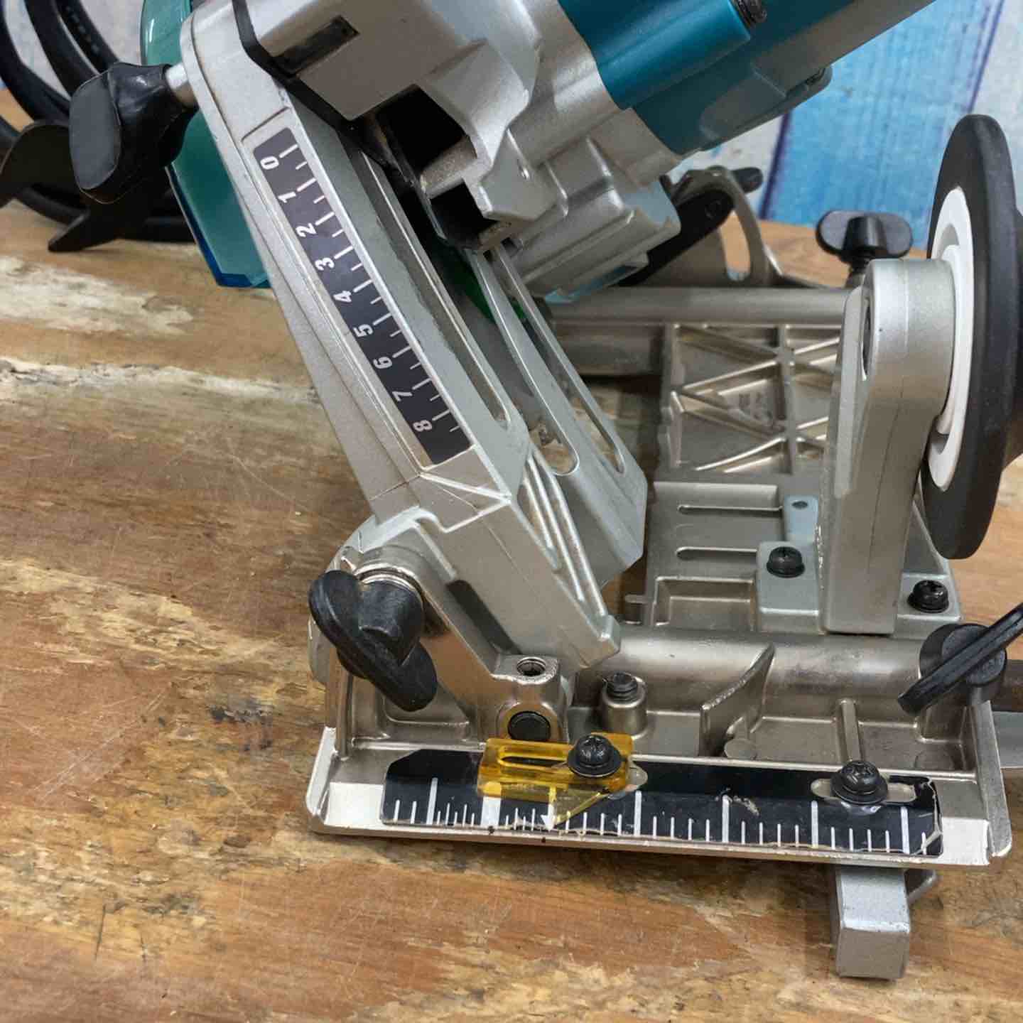 マキタ　小型ミゾキリ　30055BA　未使用 Amazon | マキタ(Makita) 小型ミゾキリ 36.5x28x21cm 3005BA
