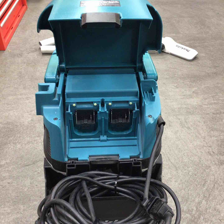 ★マキタ(makita) コードレス集じん機 乾湿両用 VC860DZ【川崎店】