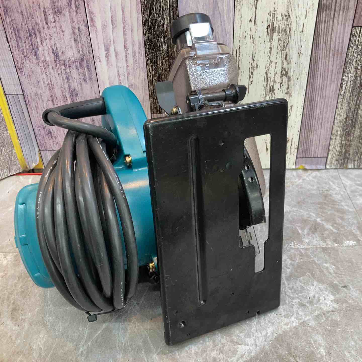 【美品】◇マキタ(makita) 125mm 防じん丸ノコ 5025KB【八潮店】 ◇マキタ(makita) 125mm 防じん丸ノコ 5025KB【八潮店】 – アクト
