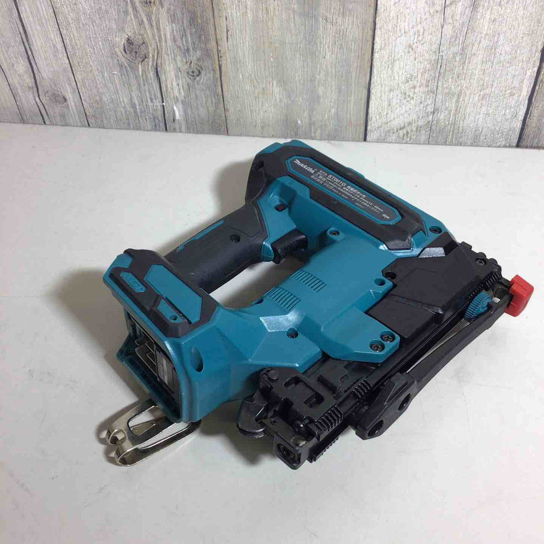 ★マキタ(makita) コードレスタッカー ST001GZK【戸田店】