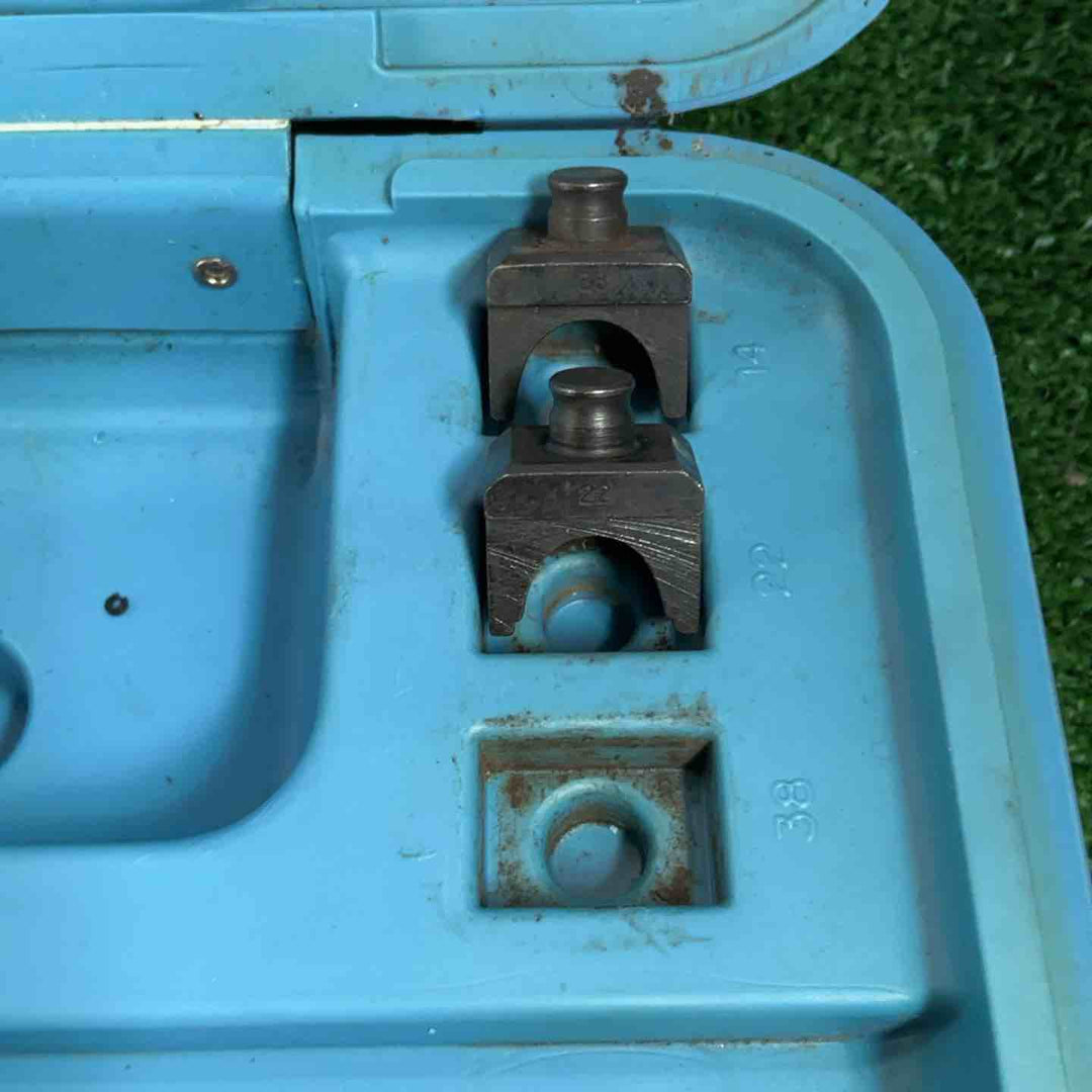 ◇泉精器(IZUMI) 手動油圧式工具 EP-38【草加店】