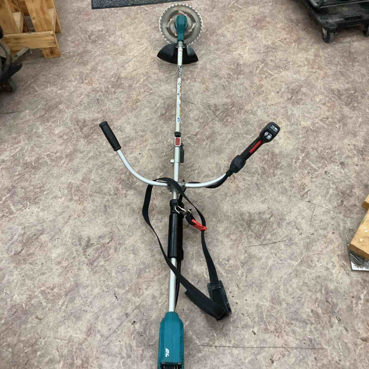 【中古品】マキタ(makita) コードレス草刈機 MUR186UDZ Uハンドル 分割棹 本体のみ【所沢店】