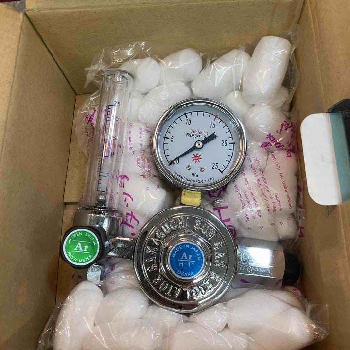 【中古品 美品】調整器 阪口製作所 アルゴン用Ar R-11【八潮店】