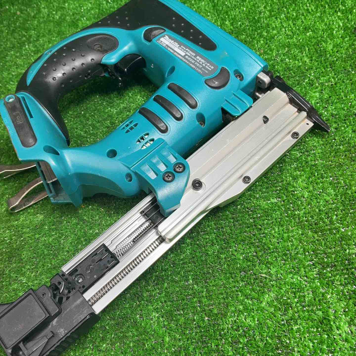 マキタ(makita) コードレスピンネイラ PT350DZK【藤沢店】