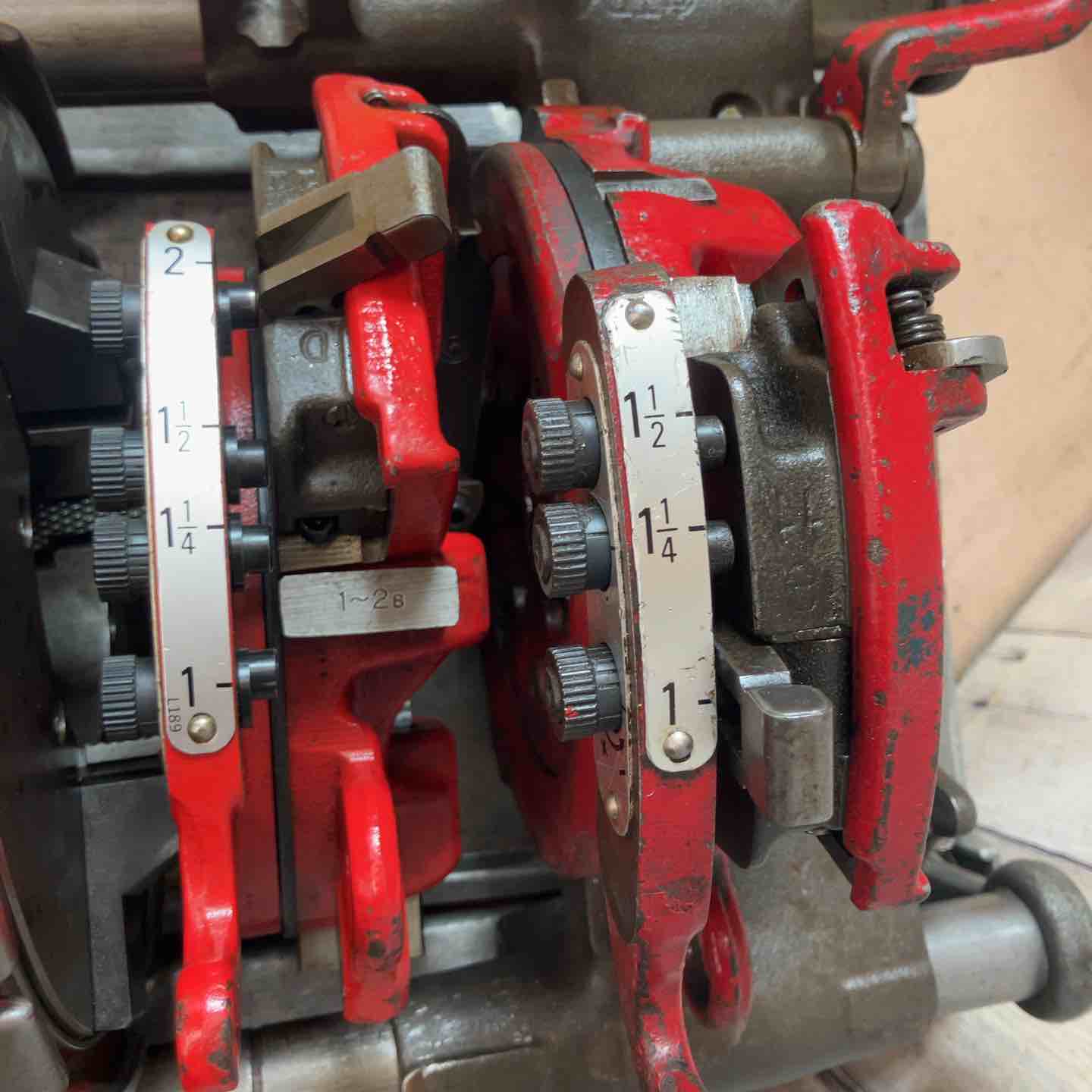 中古品／店頭受取り限定】 レッキス(REX) ねじ切り機 80ADXIII 牛若