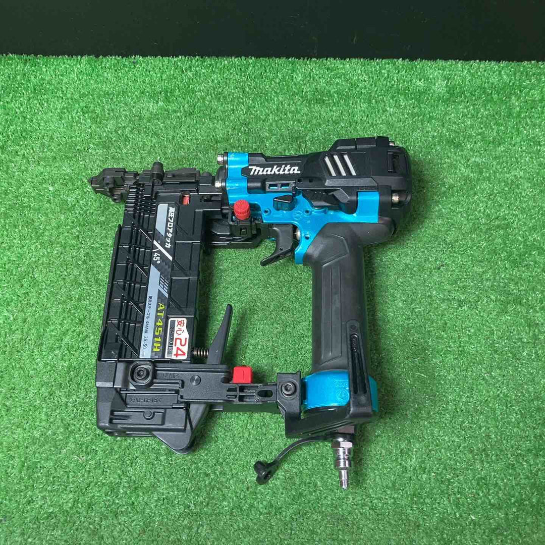 【中古品】★マキタ(makita) 高圧フロアタッカ AT451HM【岩槻店】