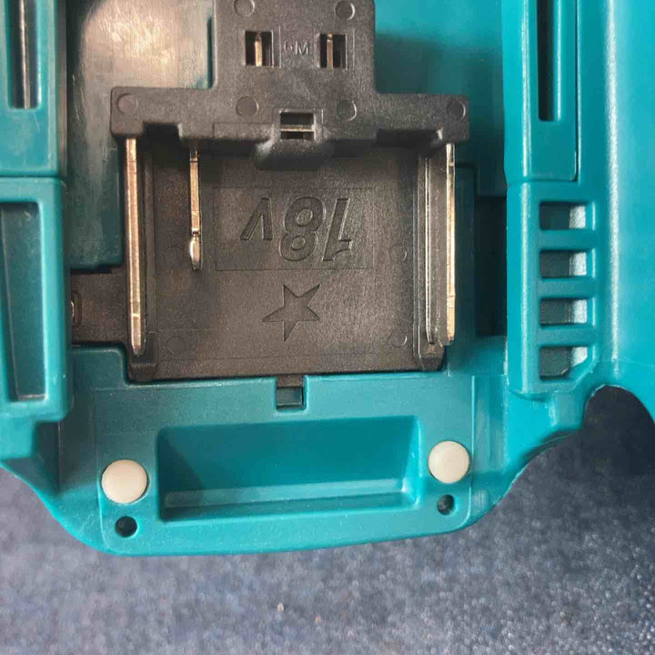 【中古美品】 マキタ(makita) コードレス丸のこ HS631DZS 充電式丸ノコ 【東大和店】