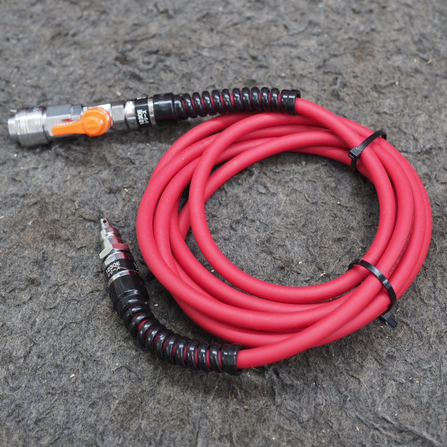 中古品】マックス/MAX エアコンプレッサー AK-HL7900E 高圧補助 中古品】マックス/MAX エアコンプレッサー AK-HL7900E 高圧補助