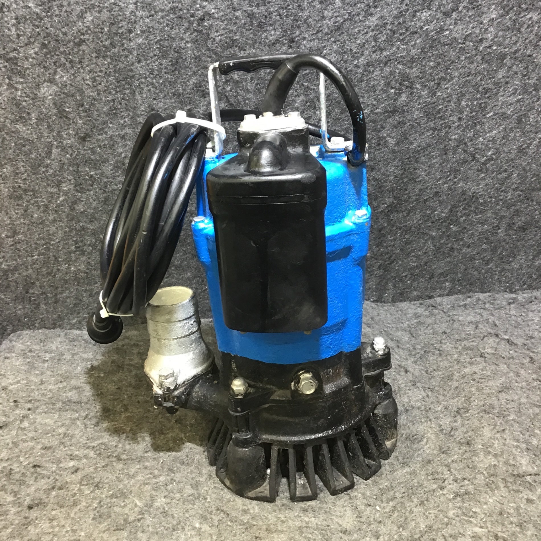 中古品】鶴見 ツルミ 水中ポンプ 型番不明 HSE2.4S？【桶川店