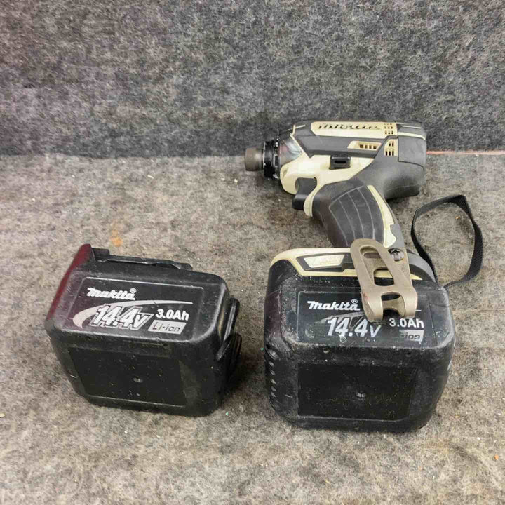 【現状品】★マキタ(makita) コードレスインパクトドライバー TD138DRFXW ライト点かず。ケース(14.4V3.0Ahバッテリー[263][344]、充電器)【鴻巣店】