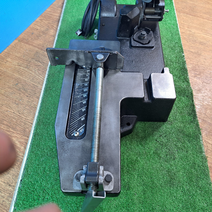★マキタ(makita) ポータブルバンドソー 2107FW 平バイス式 定置式【岩槻店】