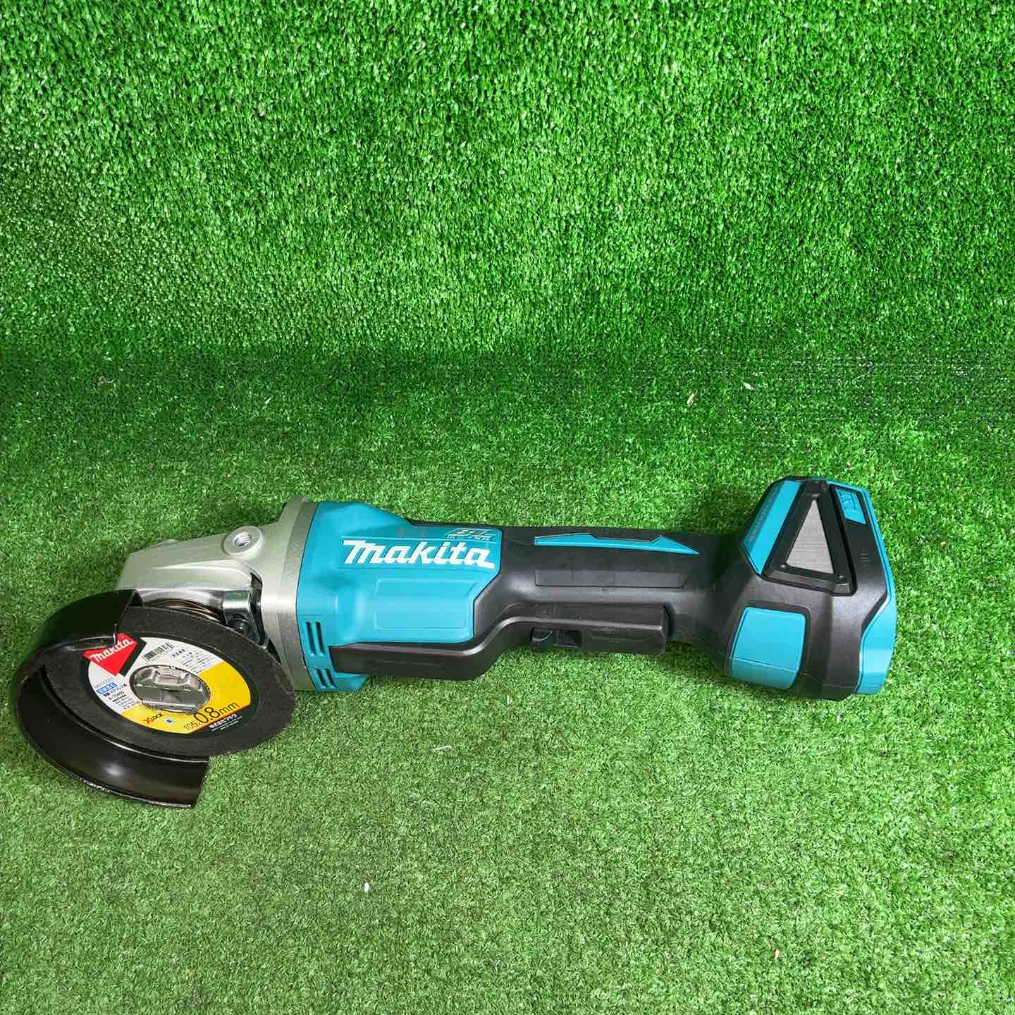 【中古品】 マキタ(makita) 100mmコードレスディスクグラインダ GA420DZ 【藤沢店】 中古品】 マキタ(makita) 100mmコードレスディスクグラインダ GA420DZ