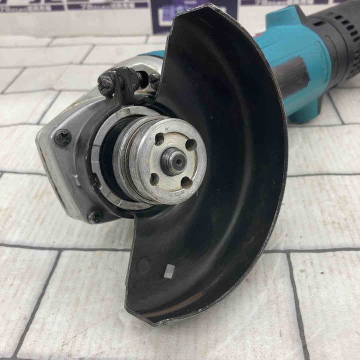 ☆マキタ(makita) 100mmディスクグラインダ 9533B【所沢店】