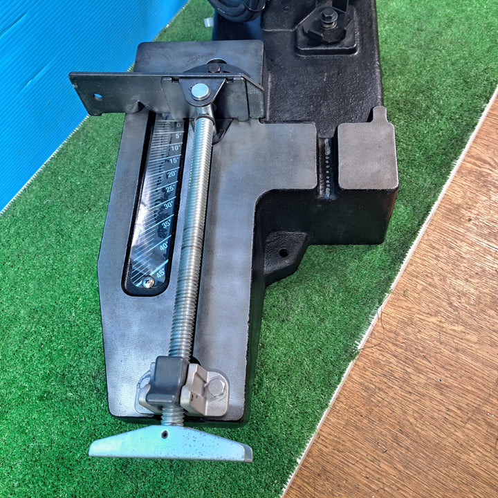 ★マキタ(makita) ポータブルバンドソー 2107FW 平バイス式 定置式【岩槻店】