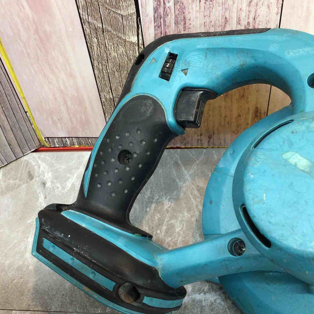 ☆マキタ(makita) コードレスブロワ UB182DZ【八潮店】