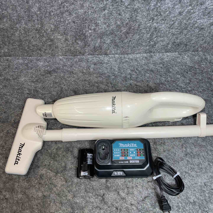 マキタ(makita) コードレスクリーナ CL070DSH【桶川店】