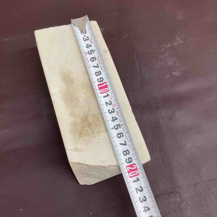 【超希少】 【中古美品】 【群馬沼田】 天然砥石 重量約2.2Kg 長さ約195ｘ幅約85ｘ高さ約60 大工 研ぎ 刃物 鑿 鉋 【東大和店】