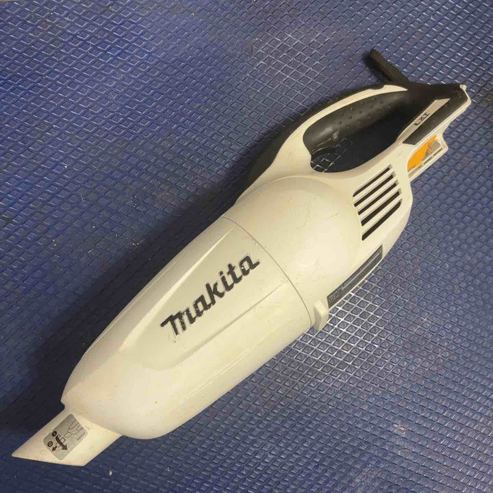 ◇マキタ(makita) コードレスクリーナー CL180FDZW【草加店】