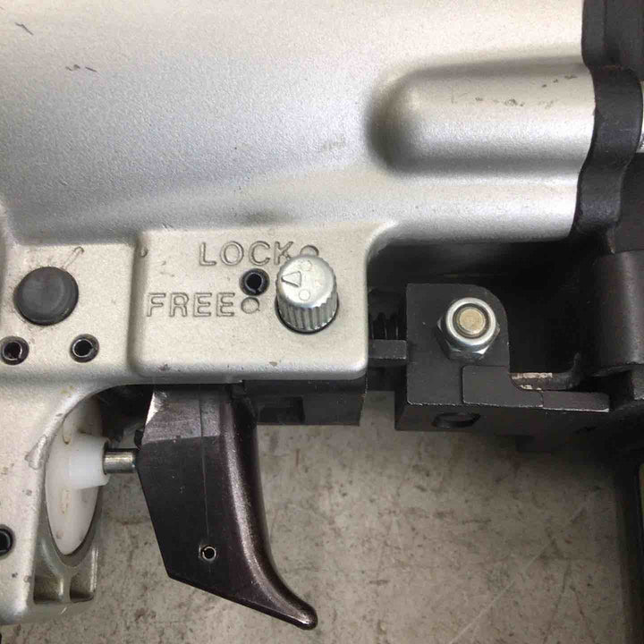 【中古品】 マキタ/makita 常圧フロアタッカー AT1150 【鴻巣店】