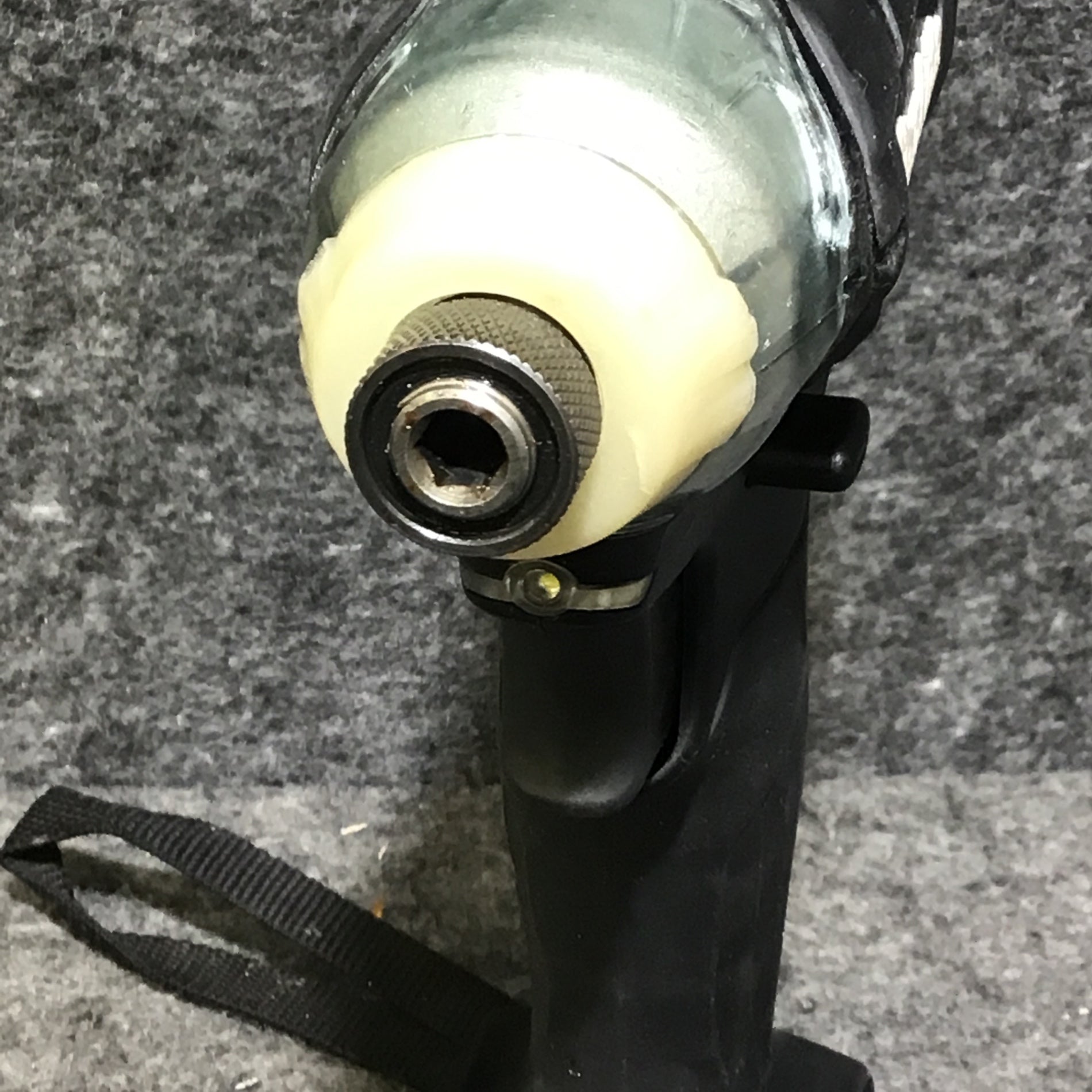中古品】マキタ(makita) コードレスインパクトドライバー