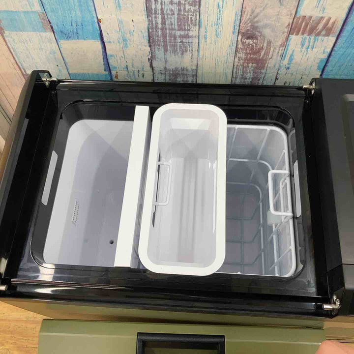 ★マキタ(makita) コードレス冷温庫 CW004GZO本体のみ 芳香剤の香りあり【柏店】