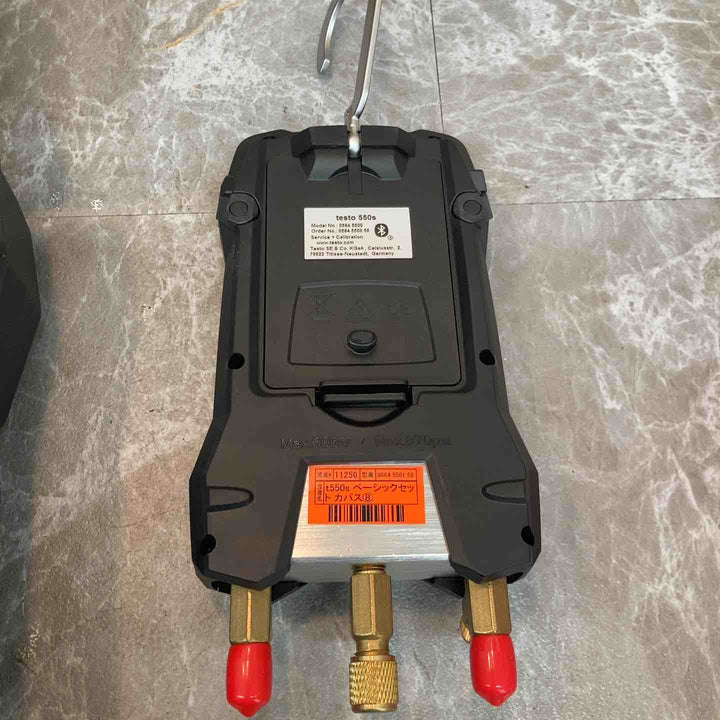 testo テストー デジタルマニホールド 550s ホース付き【八潮店】