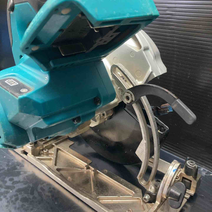 ★マキタ(makita) コードレス丸のこ HS631DZ【川越店】