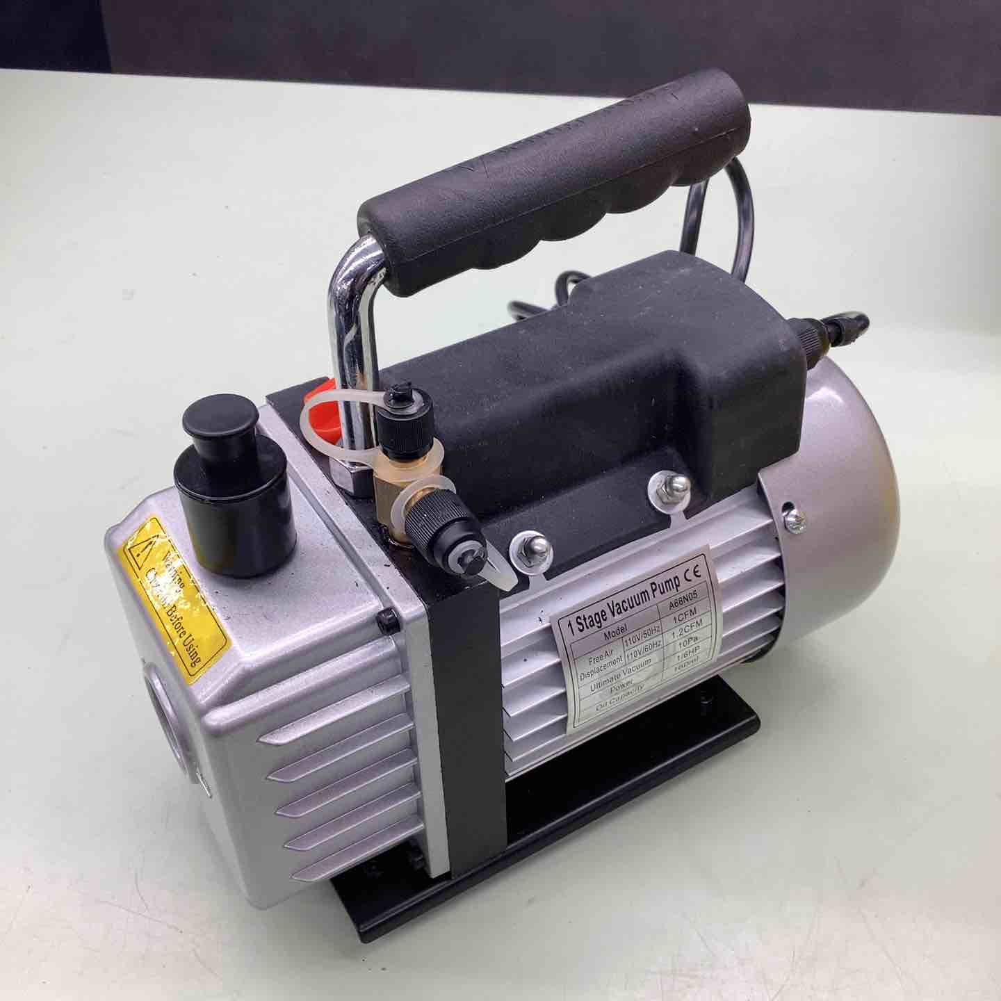 ROTARY VANE ロータリーベーン 電動真空ポンプ A68N10【越谷店