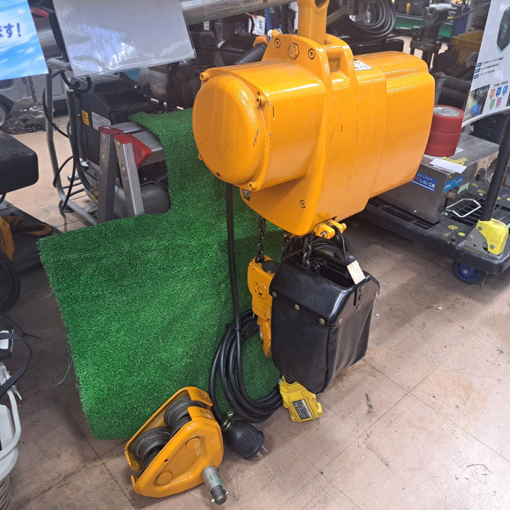 2010年製◇美品◇KITO キトー電動チェーンブロック490kg EF2F-84SG8928 200V チェーン長さ3ｍ トロリ付【草加店】