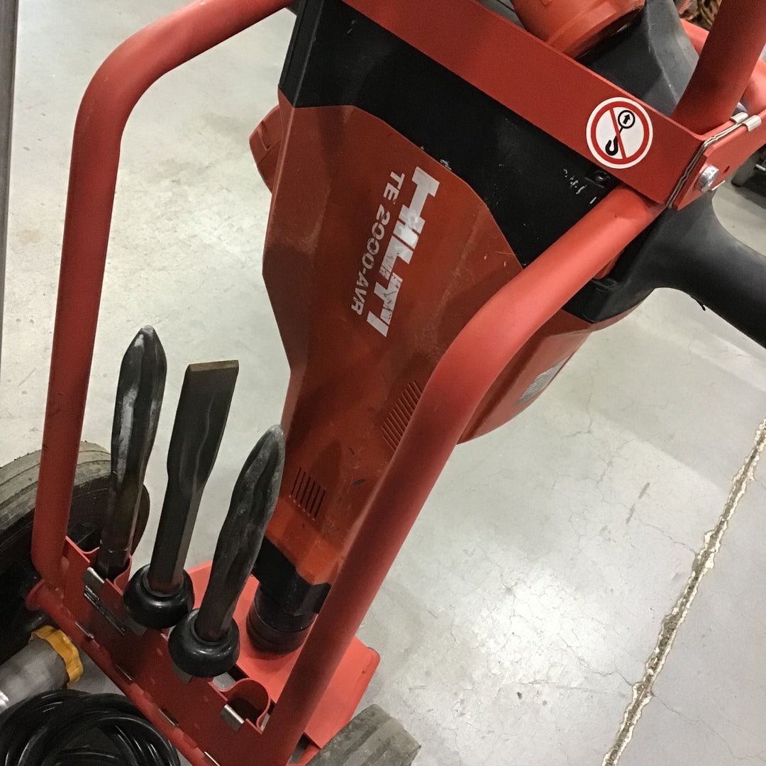 ☆ヒルティ(HILTI) 電動ブレーカー TE2000-AVR【川口店】