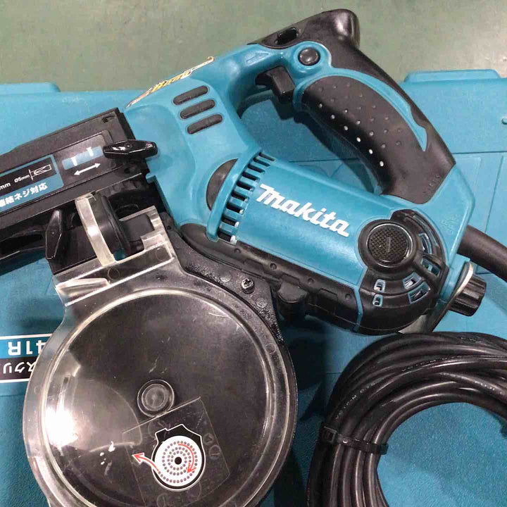☆マキタ(makita) オートパックスクリュードライバー 6841R【川口店】