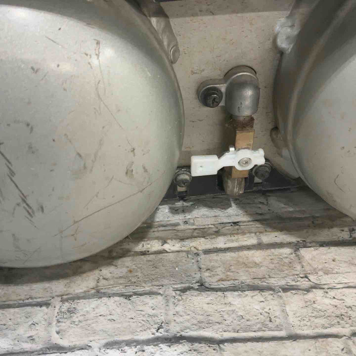 ★マキタ(makita) エアコンプレッサー AC462XGH【戸田店】