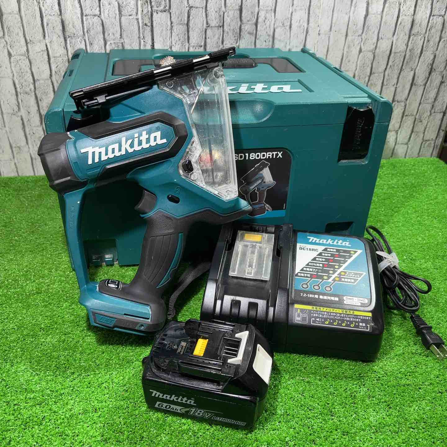 ☆マキタ(makita) コードレスボードカッタ 18V SD180DRGX【川口店