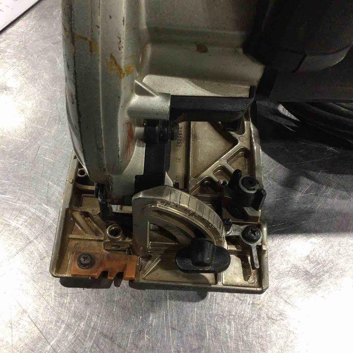 【中古品】 マキタ (makita) 電気マルノコ HS6301B 【藤沢店】