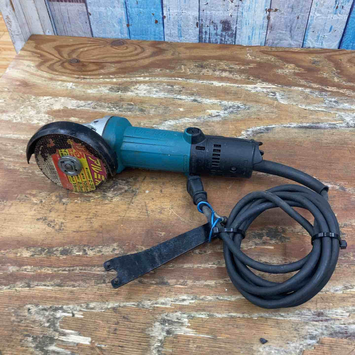 ☆マキタ(makita) 100mmディスクグラインダ 9533BL【柏店】