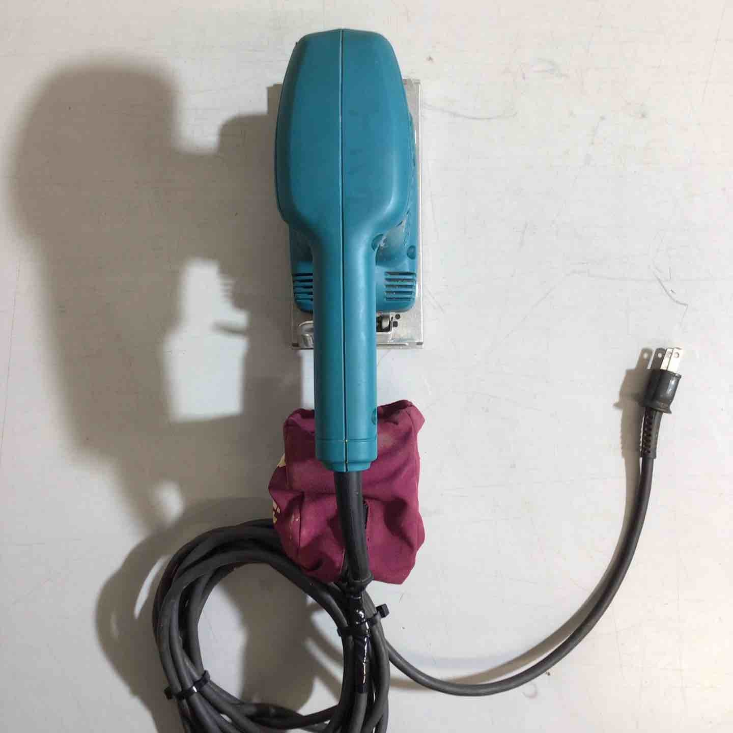 4753 マキタ 仕上げサンダ BO3700 100V 電動工具 付属品有 愛知県岡崎市 直接引取可 マキタ 仕上サンダ BO3710: 電動工具・先端工具 | ロイヤル