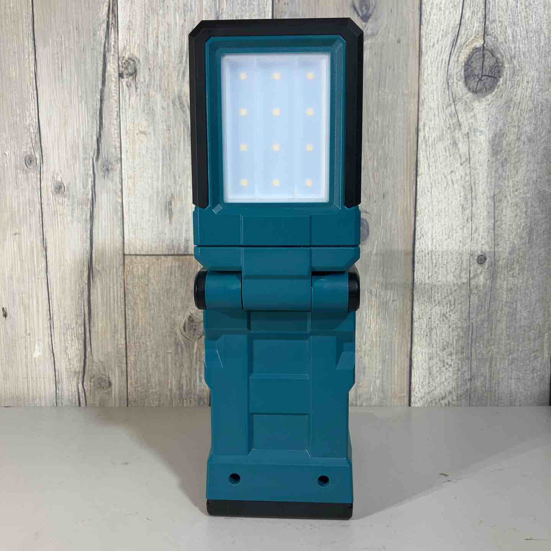 ★マキタ(makita)18Vコードレスマグネットライト ML819(本体のみ)【戸田店】