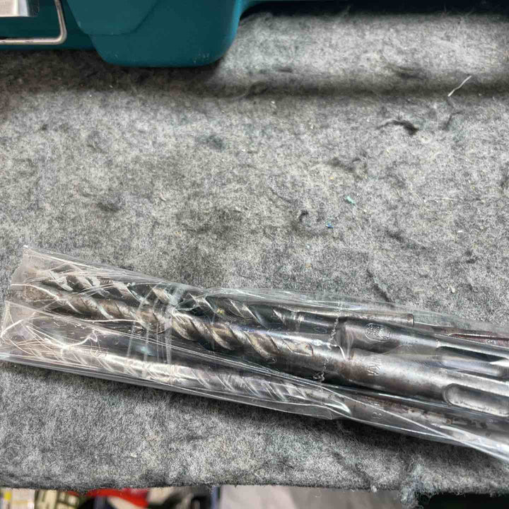 マキタ(makita) ダイヤコア震動ドリル 8406【桶川店】