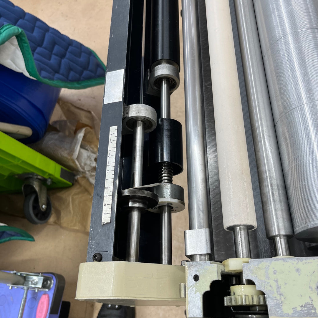 【中古現状品/店頭受取り限定】◇極東産機 自動クロス糊付け機 Hiβ Light-2【東大和店】