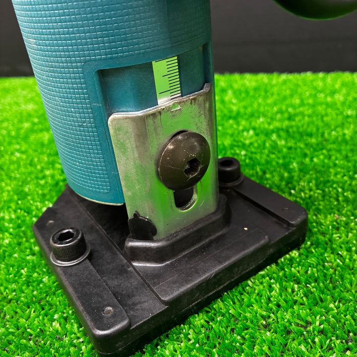◇マキタ(makita) トリマ チャック孔径6mm 3705【越谷店】