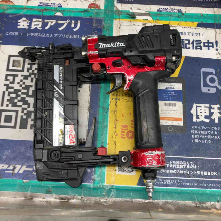 ★マキタ(makita) 高圧フロアタッカ AT451H　本体のみ【戸田店】