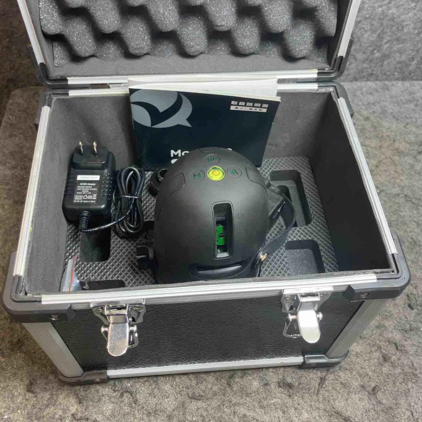 【中古品】 ※未校正品※ ボイス/VOICE レーザー墨出し器 グリーンレーザー・Model-G2 【桶川店】 中古品】 ※未校正品※ ボイス/VOICE レーザー墨出し器 グリーンレーザー