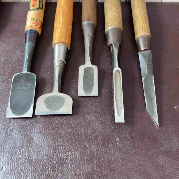 【中古品】鑿(のみ) 正兼2本・助正2本・岩崎・光国・石流・廣貞・勝國3本・幸四郎・守光・久五郎・利信・菊貞など 計21本【東大和店】