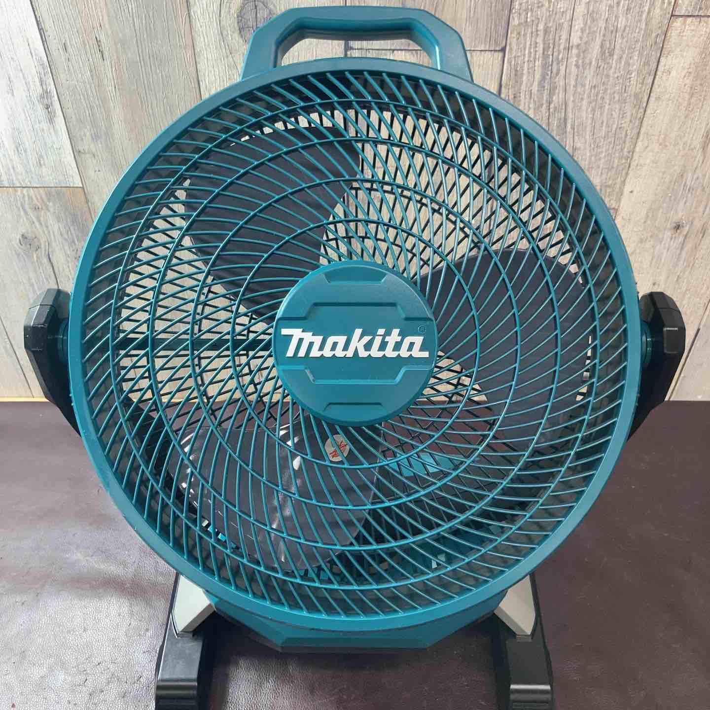 中古品】 マキタ(makita) コードレスファン CF301DZ 【東大和店 中古品】 マキタ(makita) コードレスファン CF301DZ 【東大和店
