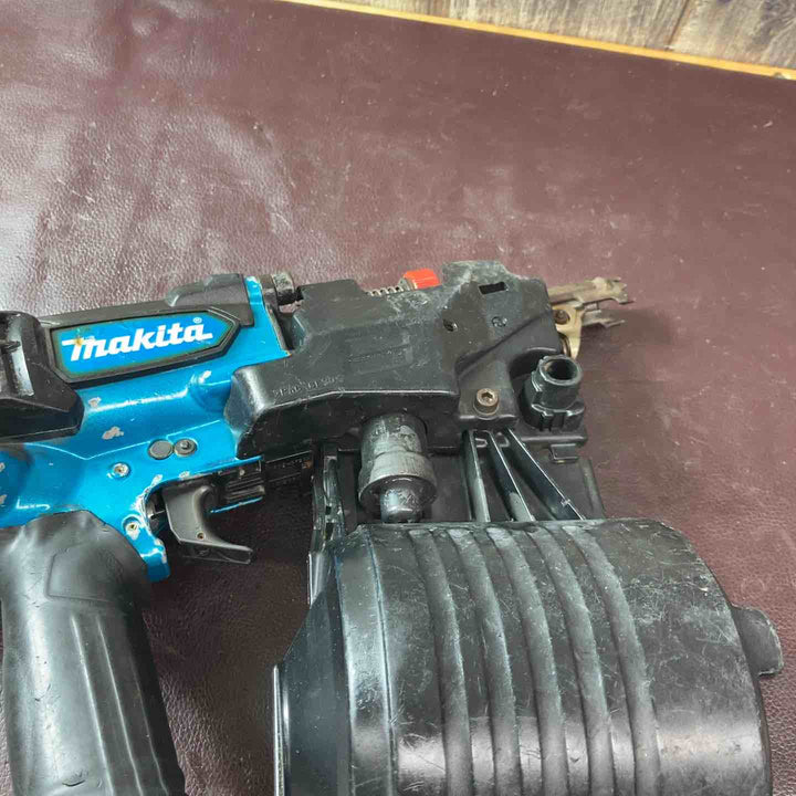 【中古品】マキタ(makita) 高圧エア釘打ち機 AN933HM【東大和店】